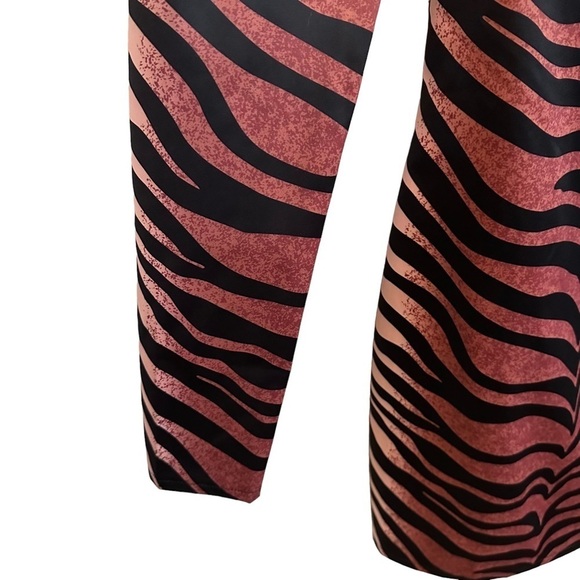 New Rare London Animal Print Mini Dress Long Sleeve Tiger Leopard NWT Sz 8 Large - Picture 8 of 16